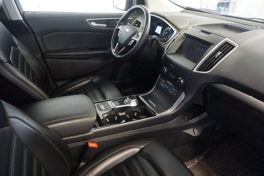 Used 2020 Ford Edge SEL w/ Convenience Package AWD/4WD image 22