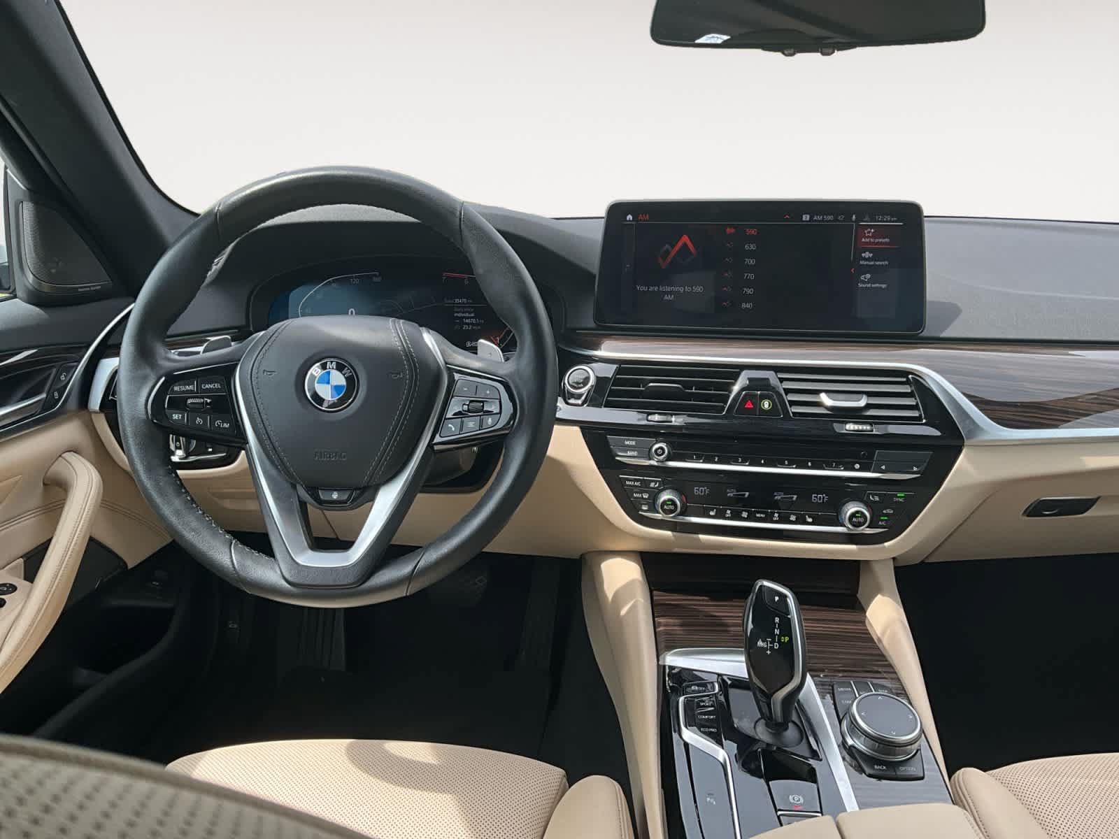 Used 2023 BMW 530i xDrive w/ Premium Package AWD/4WD image 11