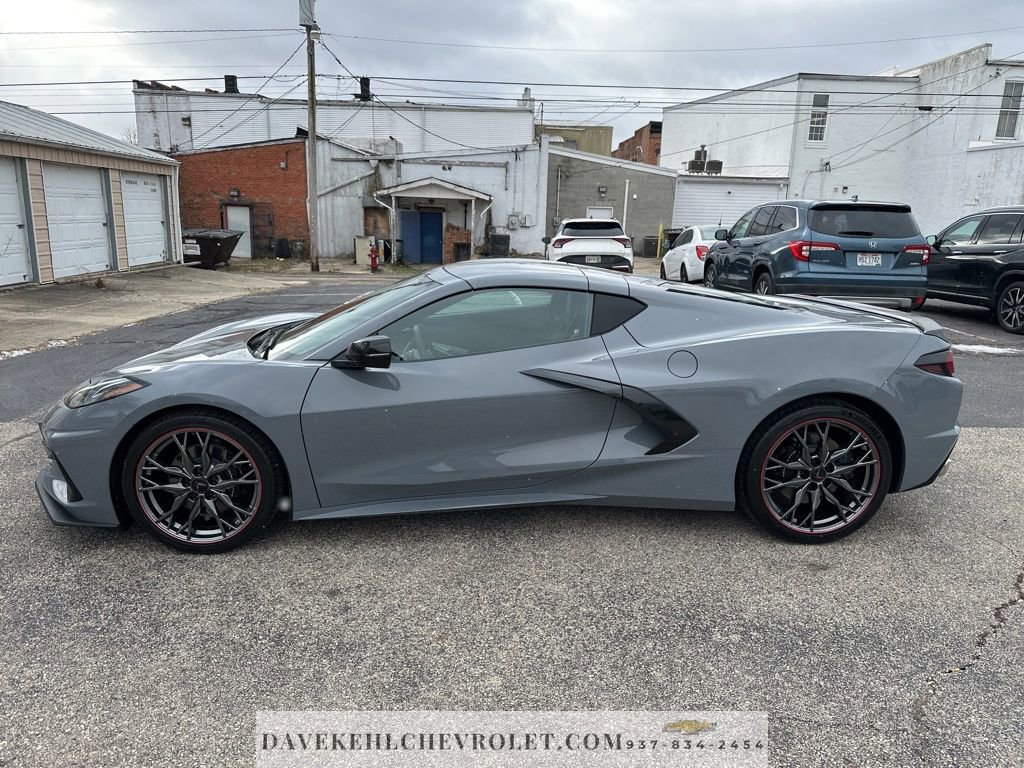 Used 2025 Chevrolet Corvette Stingray Coupe w/ 1LT image 2