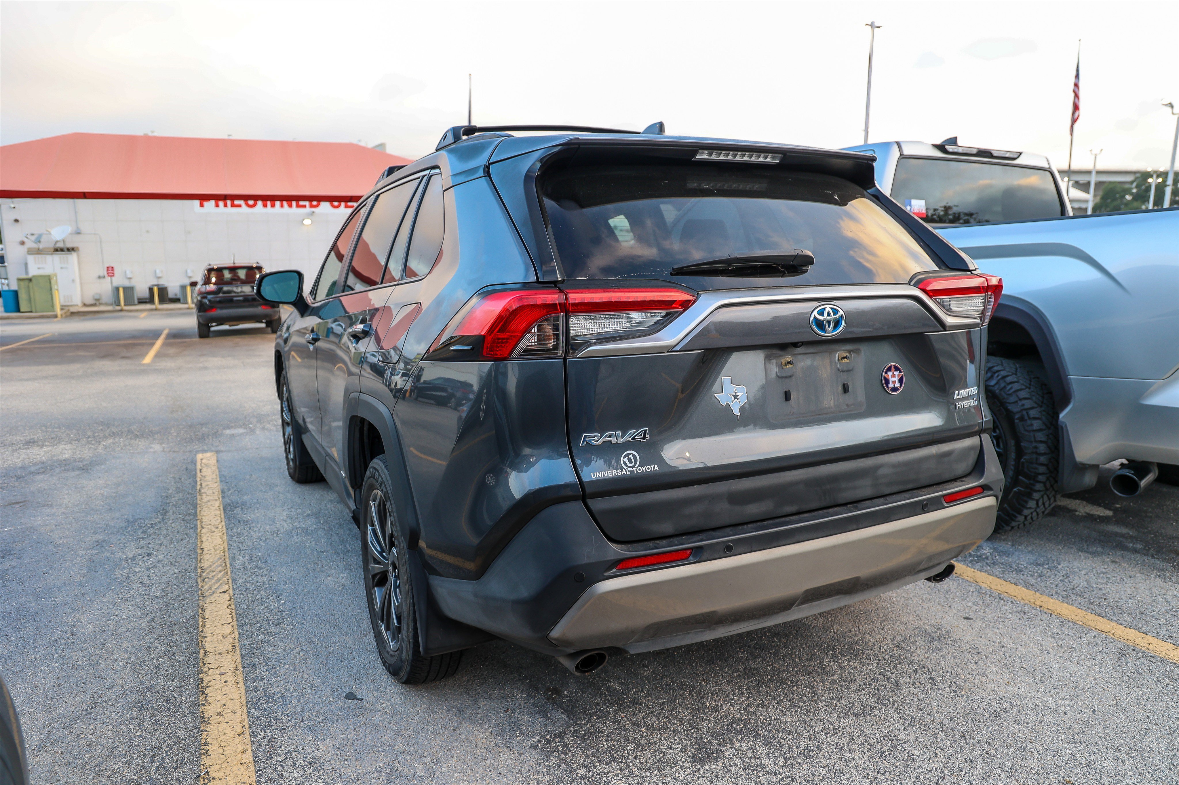 Used 2024 Toyota RAV4 Limited AWD/4WD image 10