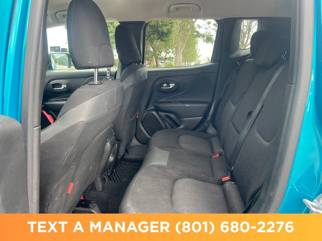 Used 2022 Jeep Renegade Trailhawk AWD/4WD image 16