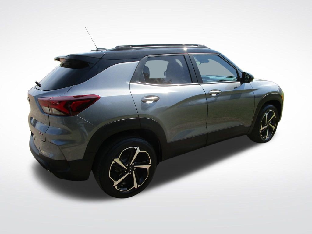 Used 2022 Chevrolet TrailBlazer RS w/ Sun and Liftgate Package image 8