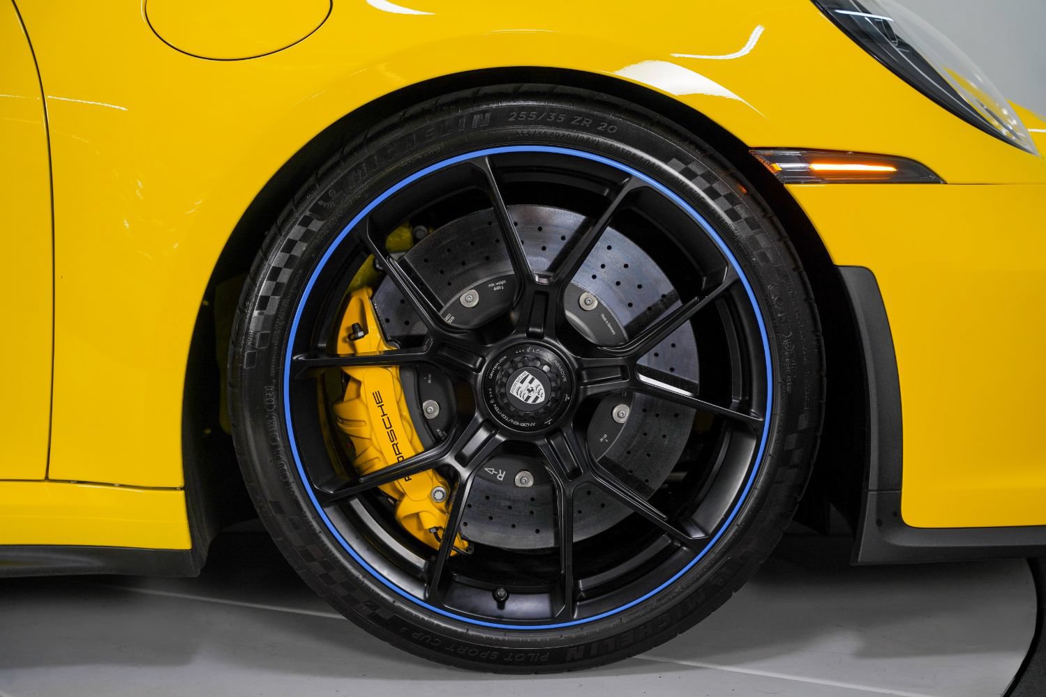 Used 2023 Porsche 911 GT3 w/ Chrono Package RWD image 27
