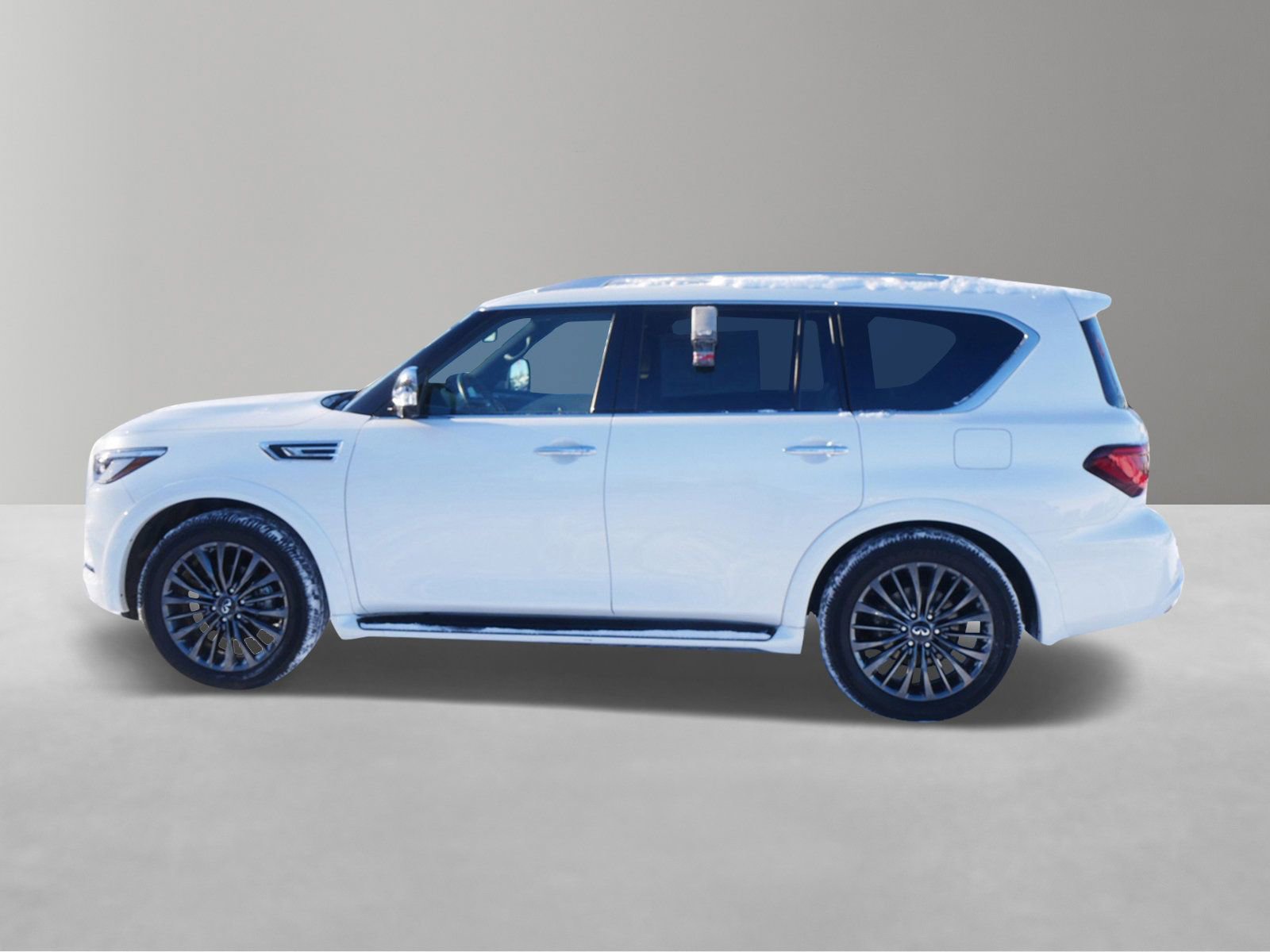 Used 2022 INFINITI QX80 Sensory w/ Cargo Package image 2