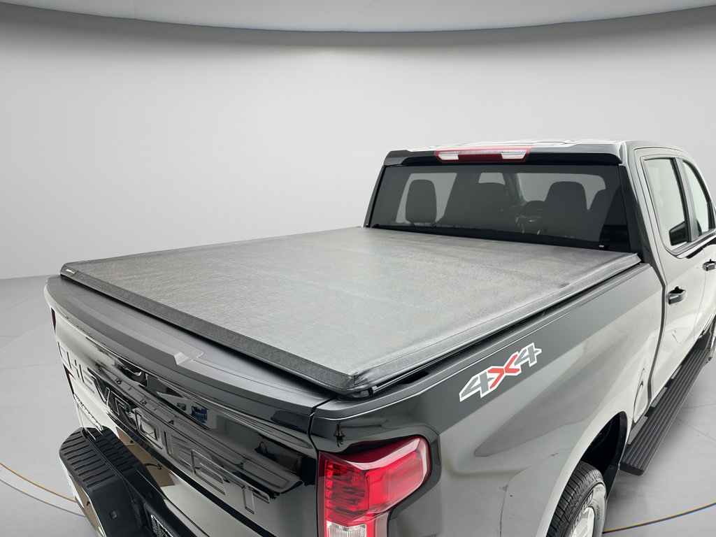 Used 2025 Chevrolet Silverado 1500 LT AWD/4WD image 11