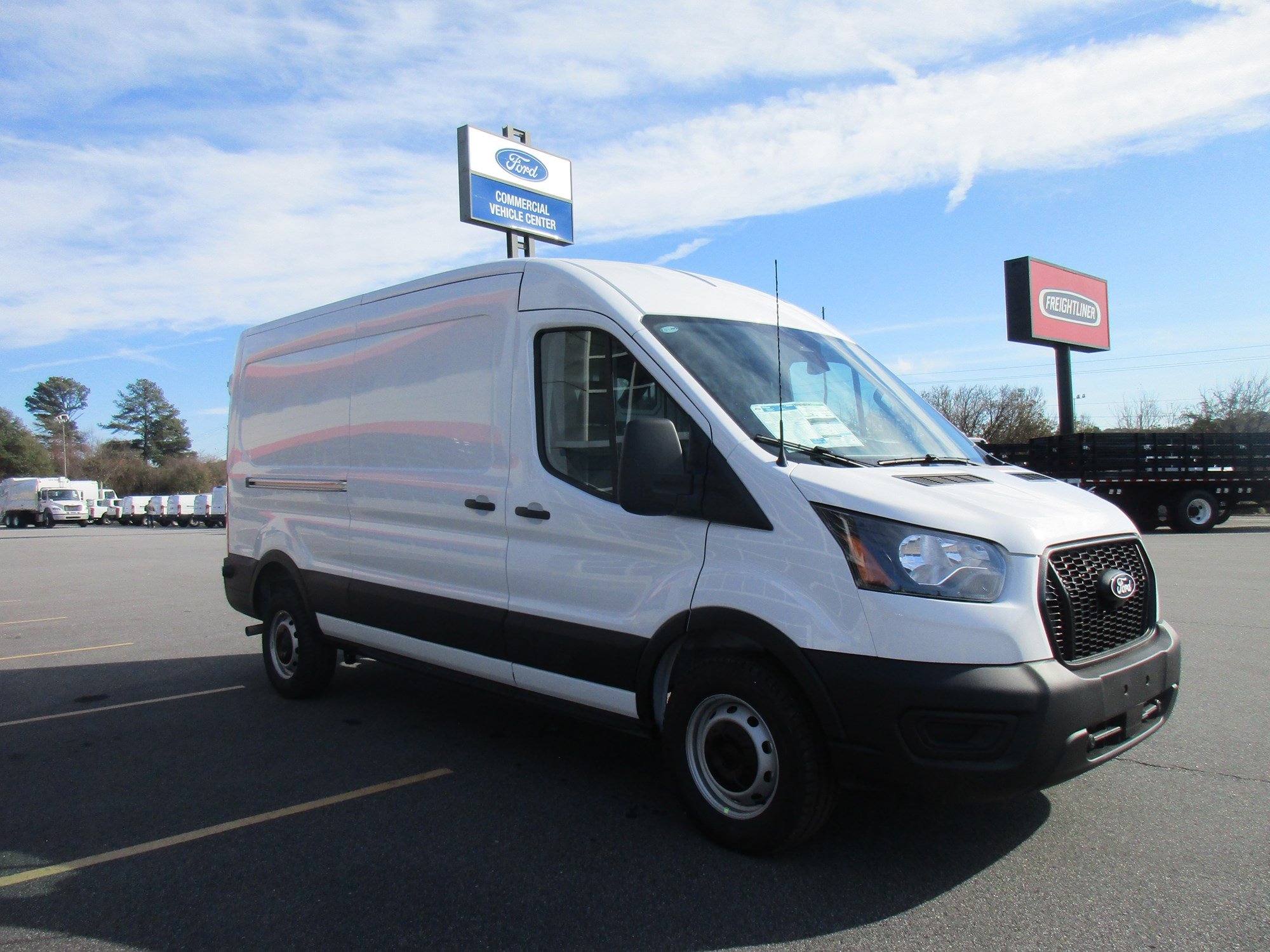 New 2026 Ford Transit 250 148 Medium Roof RWD image 3