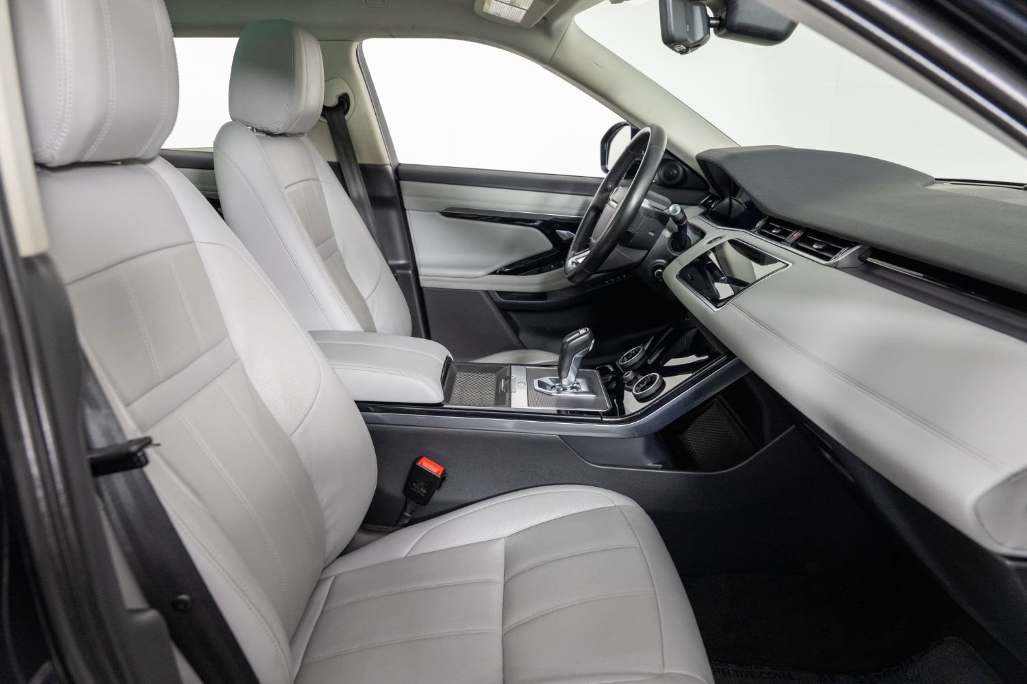 Used 2020 Land Rover Range Rover Evoque SE AWD/4WD image 27