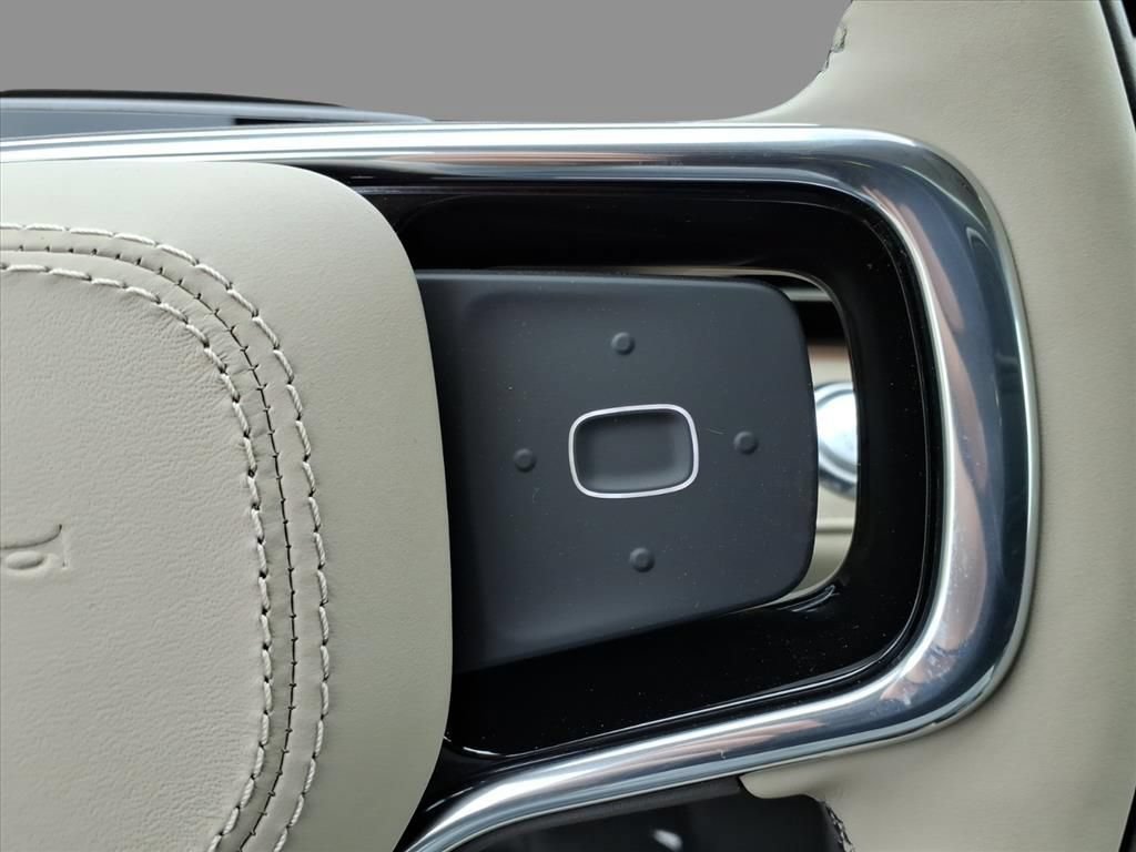 New 2025 Lincoln Nautilus Reserve w/ Jet Appearance Package AWD/4WD image 21