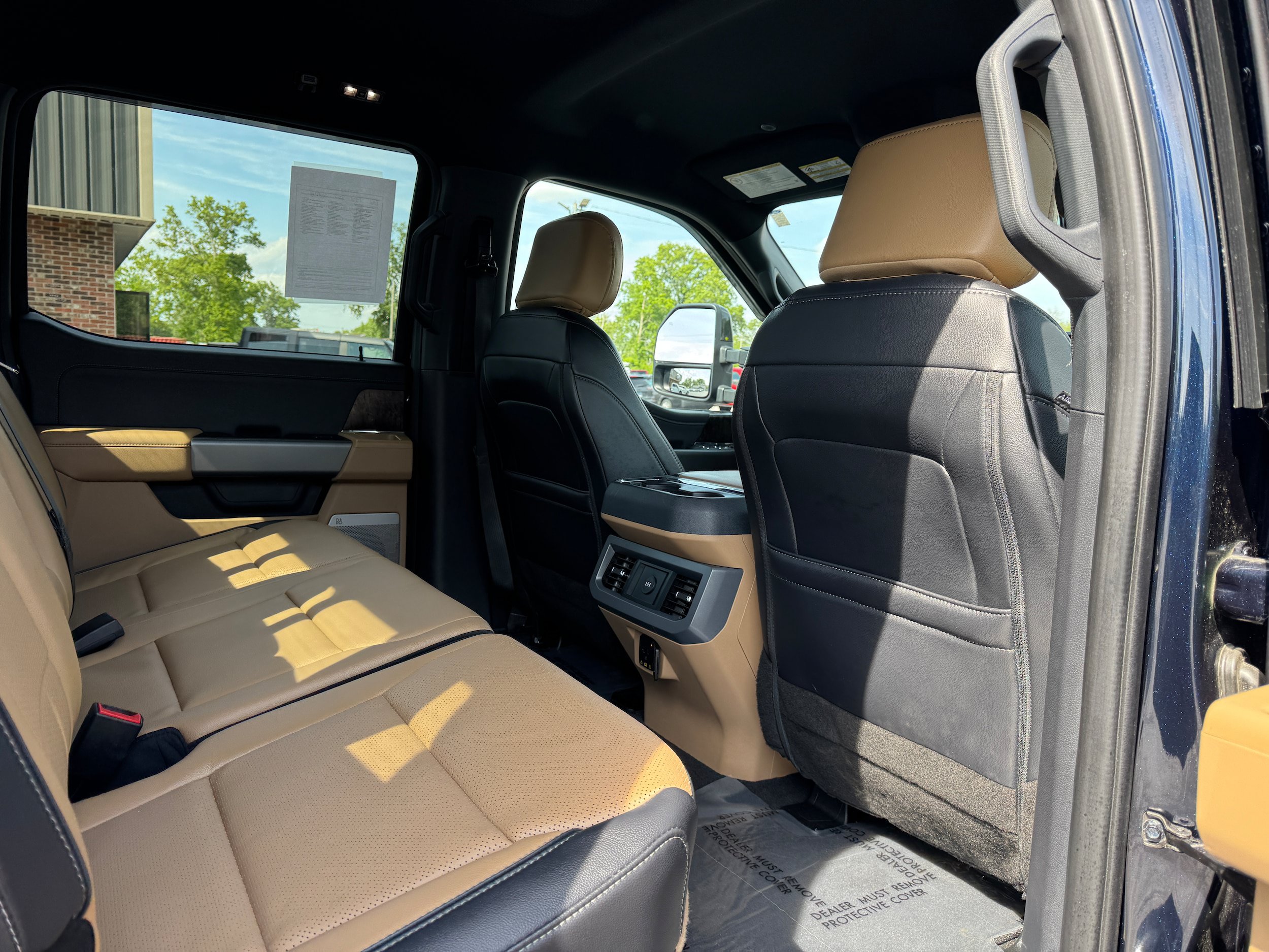 Used 2025 Ford F450 Lariat AWD/4WD image 15
