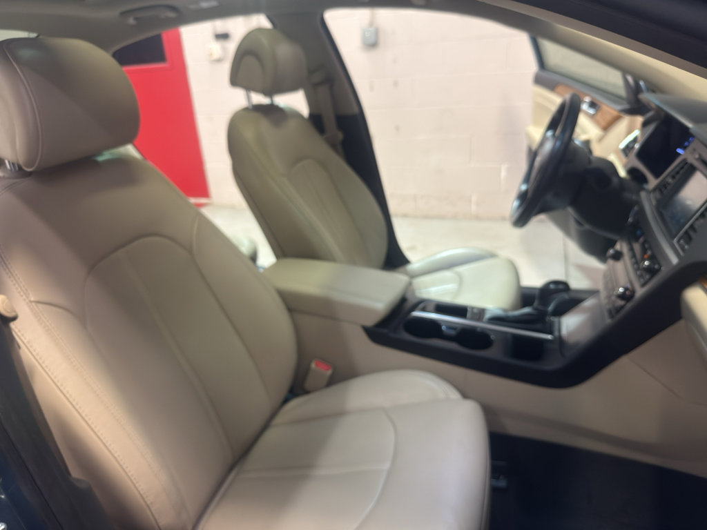 Used 2015 Hyundai Sonata Limited w/ Option Group 05 FWD image 22