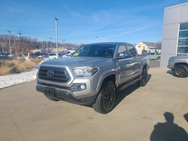 Used 2022 Toyota Tacoma SR5 image 3