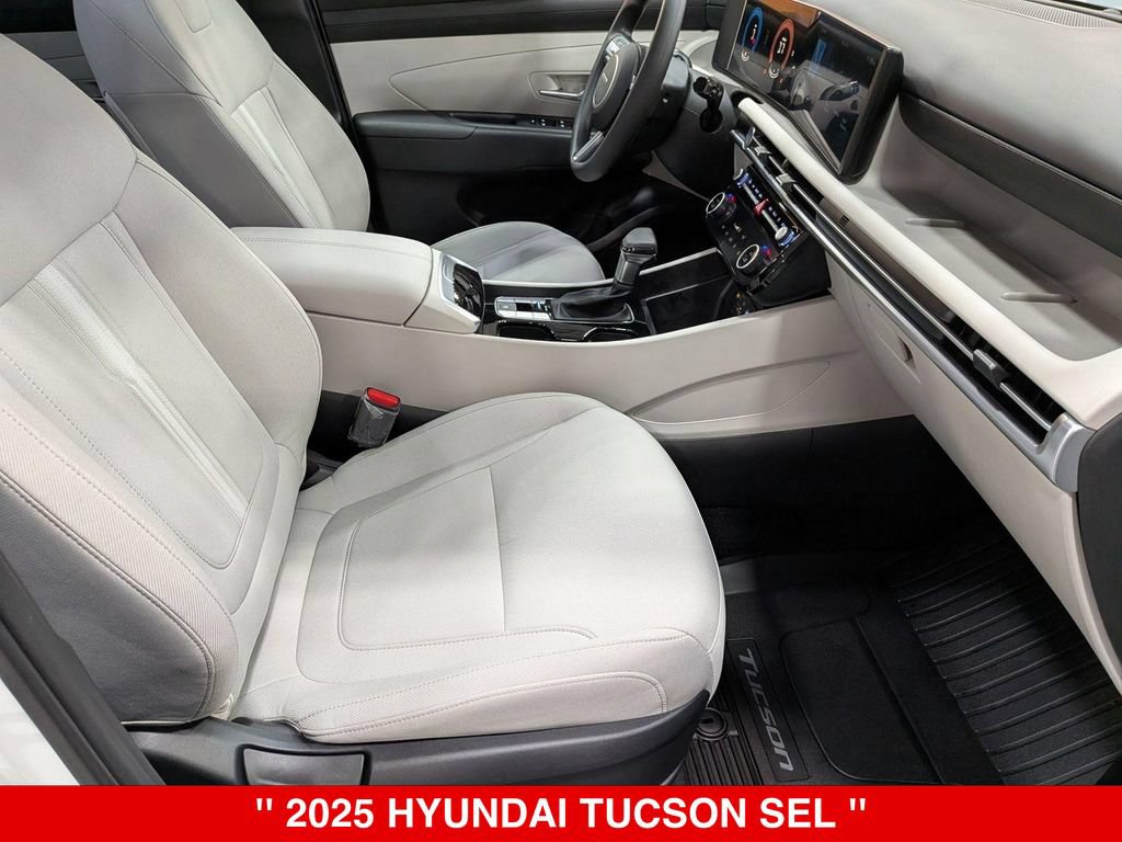 Used 2025 Hyundai Tucson SEL AWD/4WD image 34