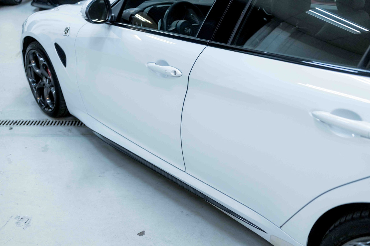 Used 2017 Alfa Romeo Giulia Quadrifoglio image 32