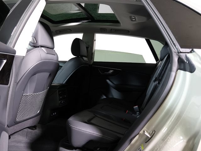 Used 2023 Audi Q8 Premium w/ Convenience Package AWD/4WD image 14