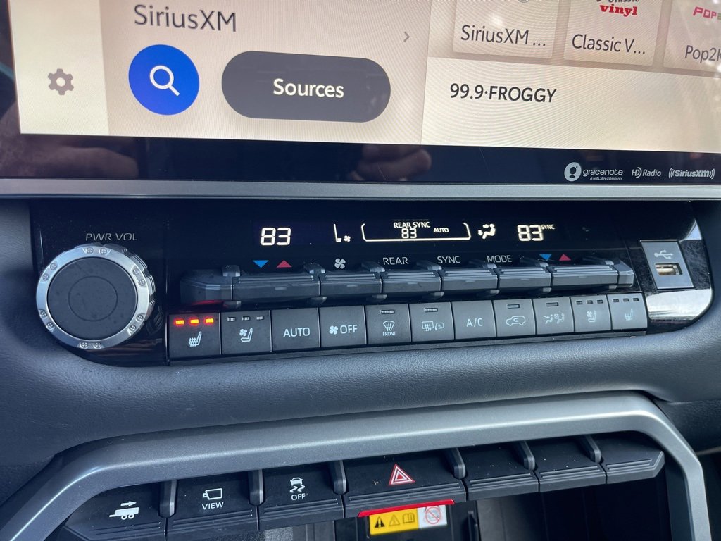 Used 2024 Toyota Sequoia Platinum image 16