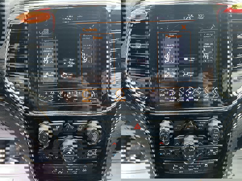 Used 2020 Jeep Grand Cherokee Limited image 17