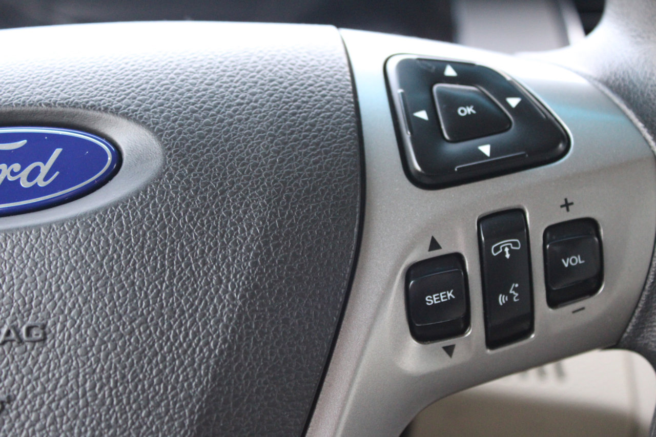 Used 2017 Ford Taurus SE image 19