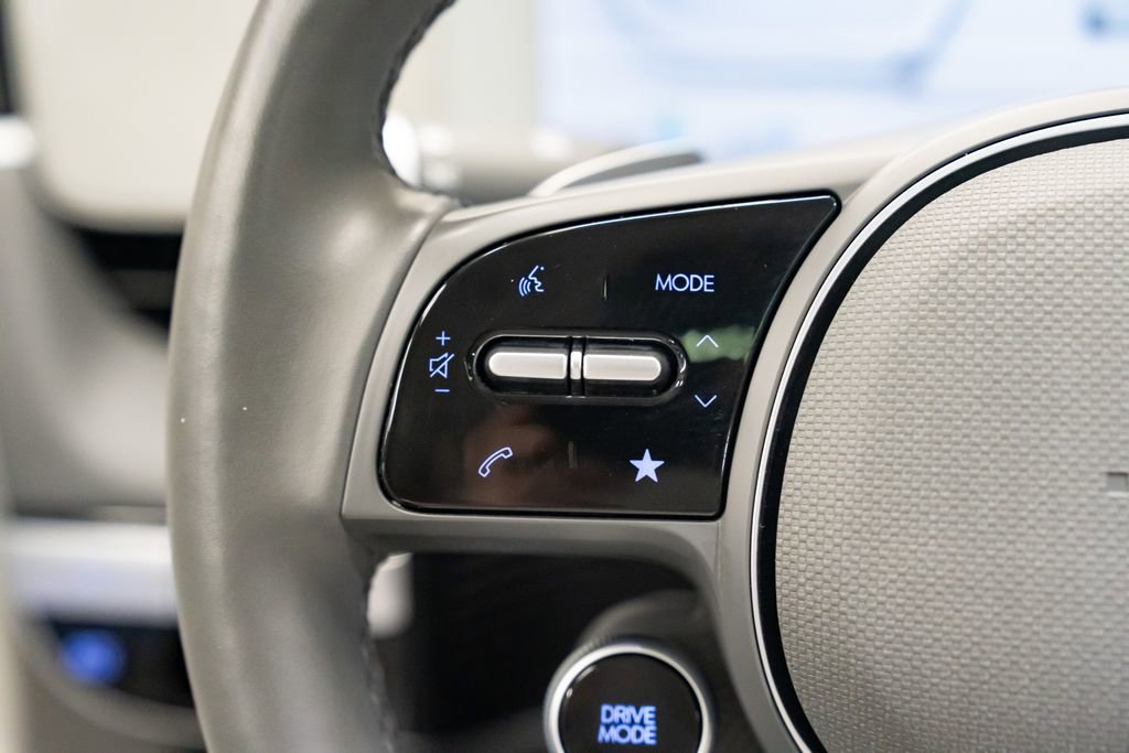 Used 2024 Hyundai Ioniq 5 Limited image 16