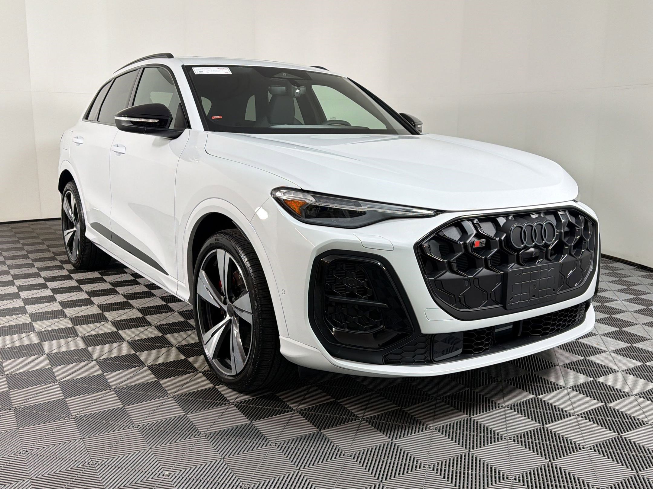 New 2026 Audi SQ5 Premium Plus image 18