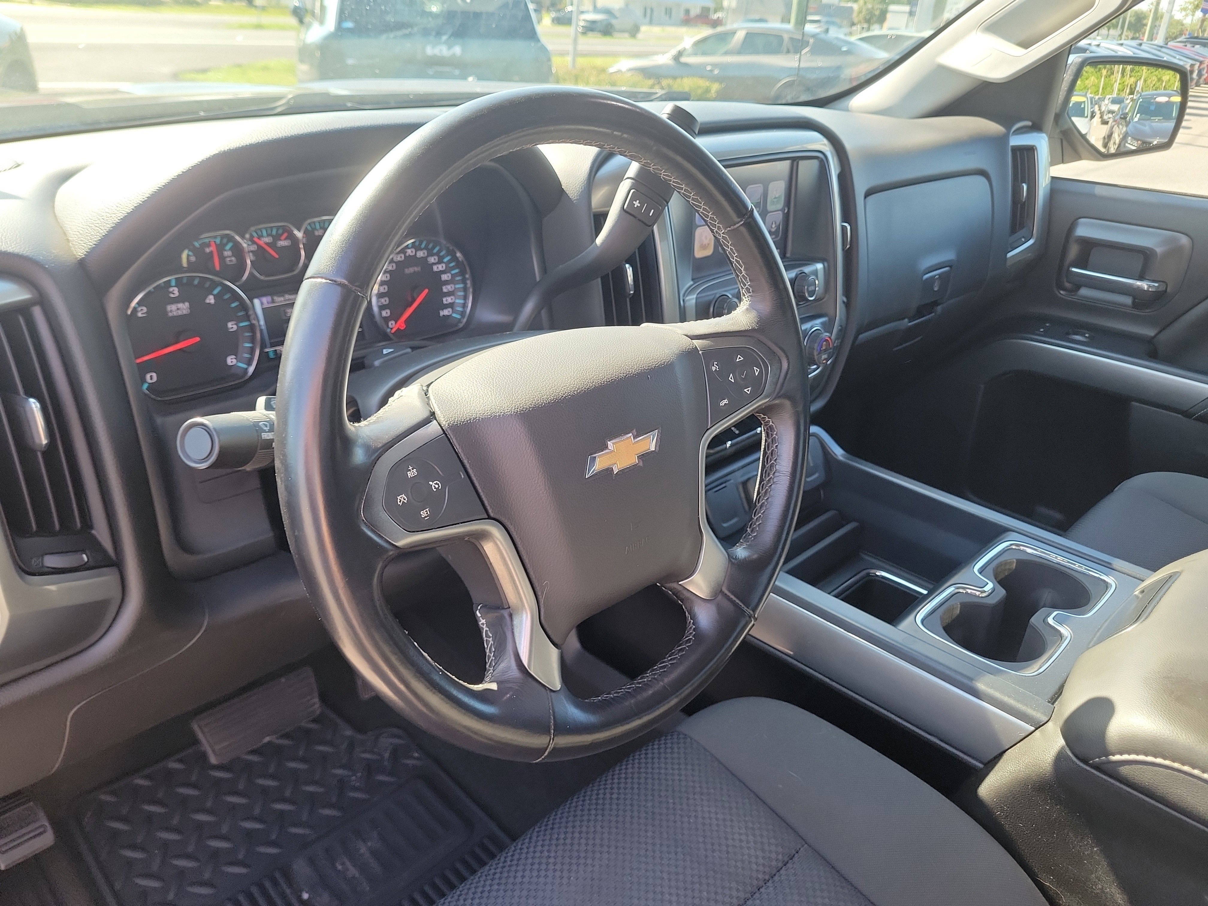 Used 2018 Chevrolet Silverado 1500 LT w/ All Star Edition AWD/4WD image 21