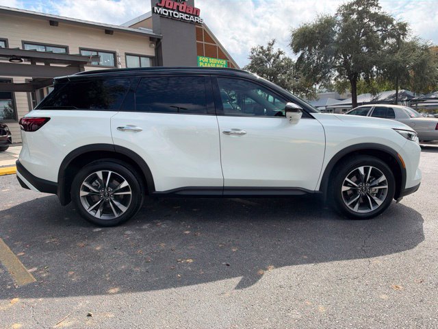 Used 2023 INFINITI QX60 Luxe w/ Performance Audio Package FWD image 6