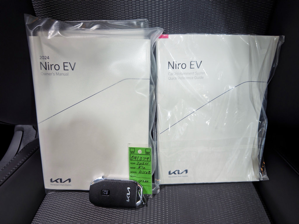 Used 2024 Kia Niro Wind w/ Wind Preserve Package FWD image 23