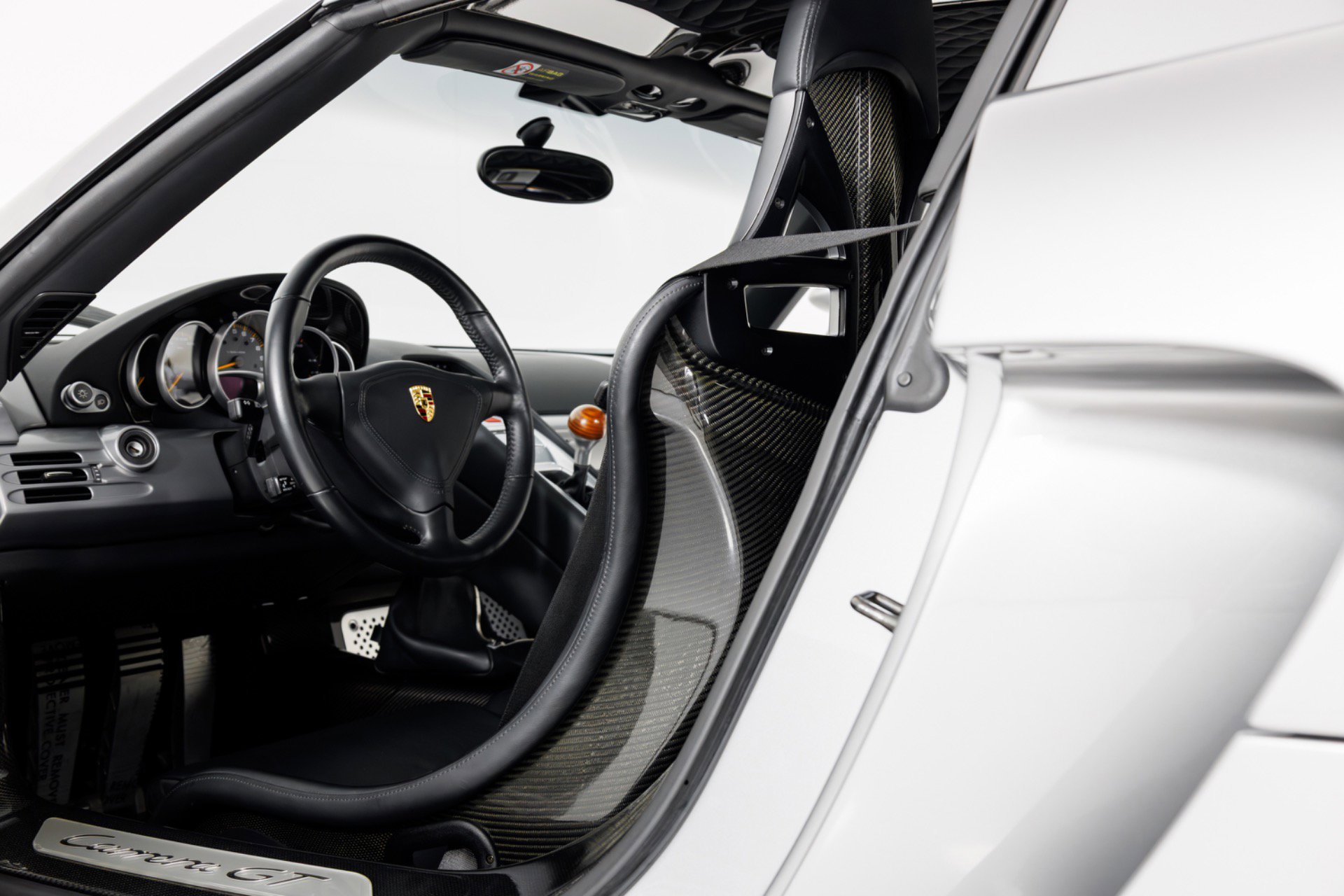Used 2004 Porsche Carrera GT RWD image 47