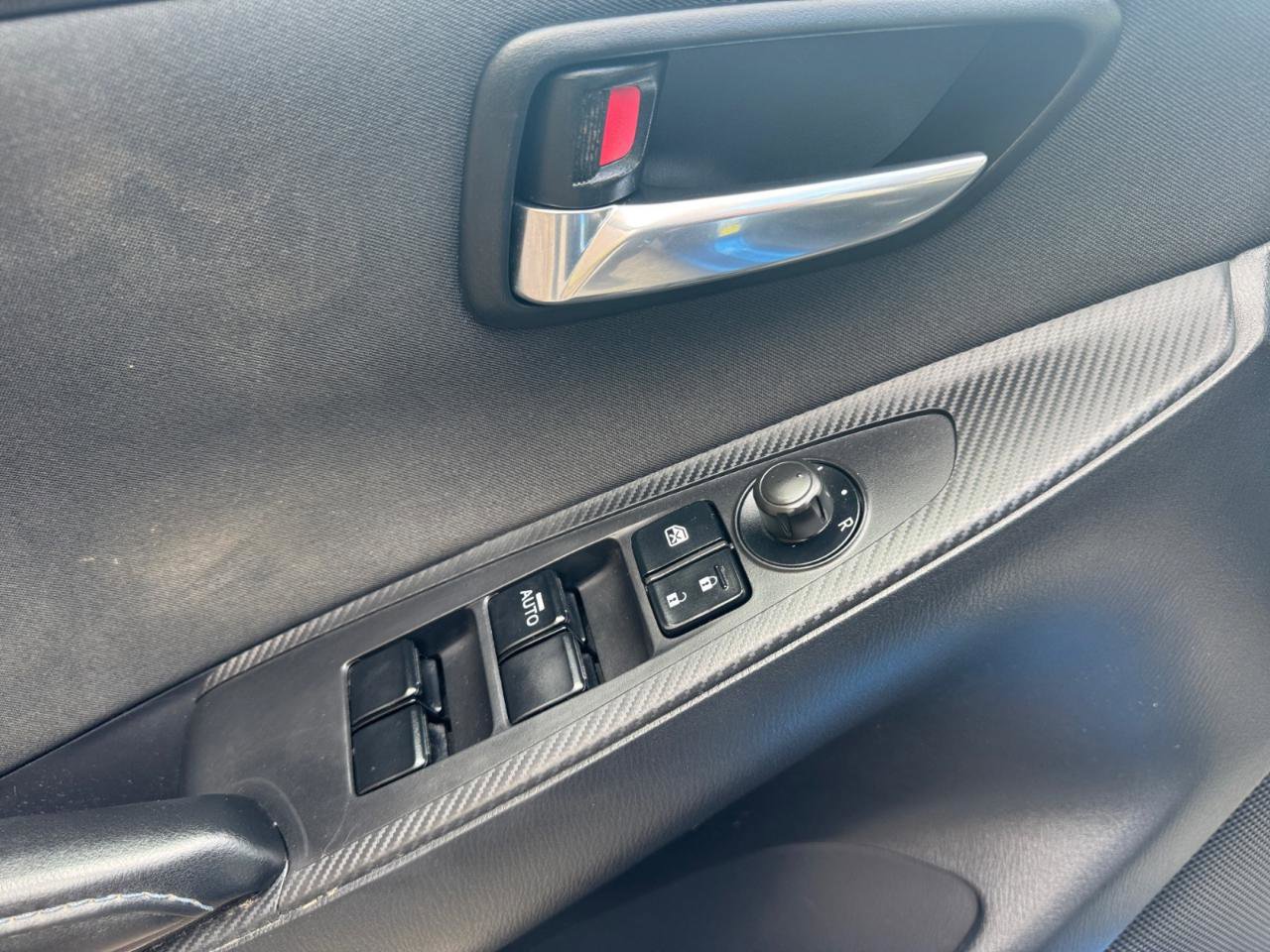 Used 2017 Toyota Yaris iA image 17