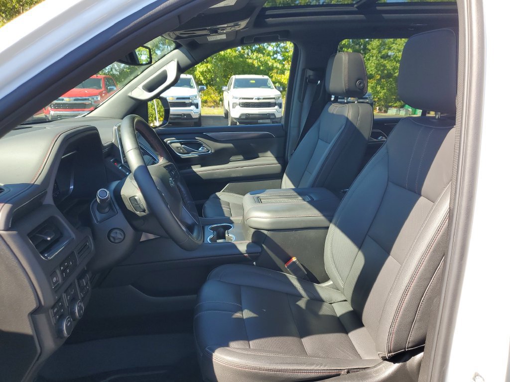 Used 2023 Chevrolet Tahoe RST w/ Luxury Package AWD/4WD image 5