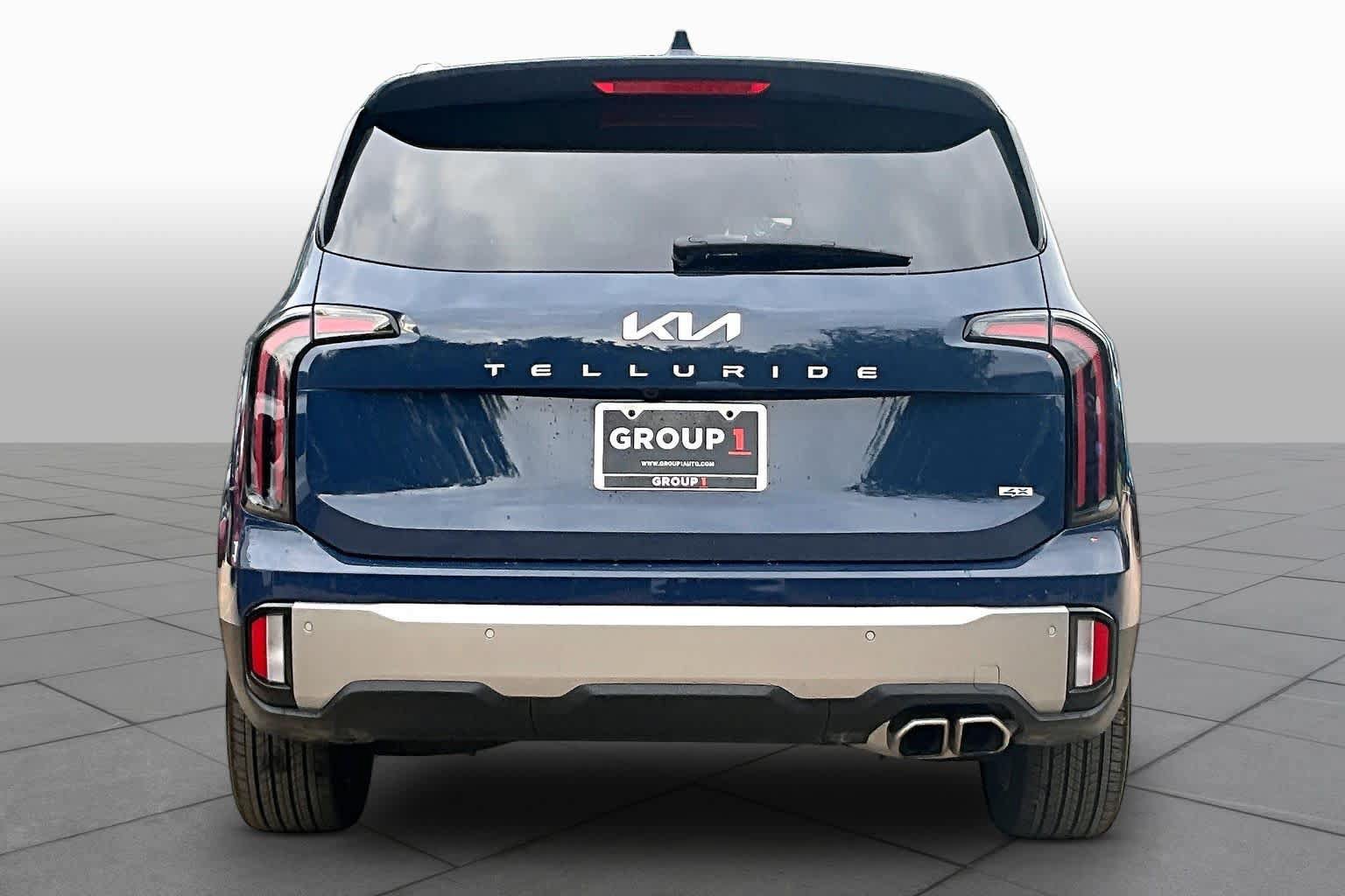 Used 2025 Kia Telluride SX AWD/4WD image 5