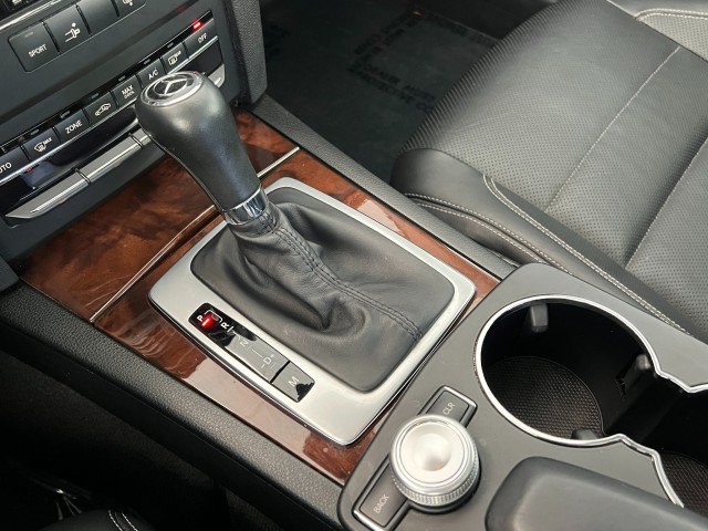 Used 2010 Mercedes-Benz E 550 Coupe image 19