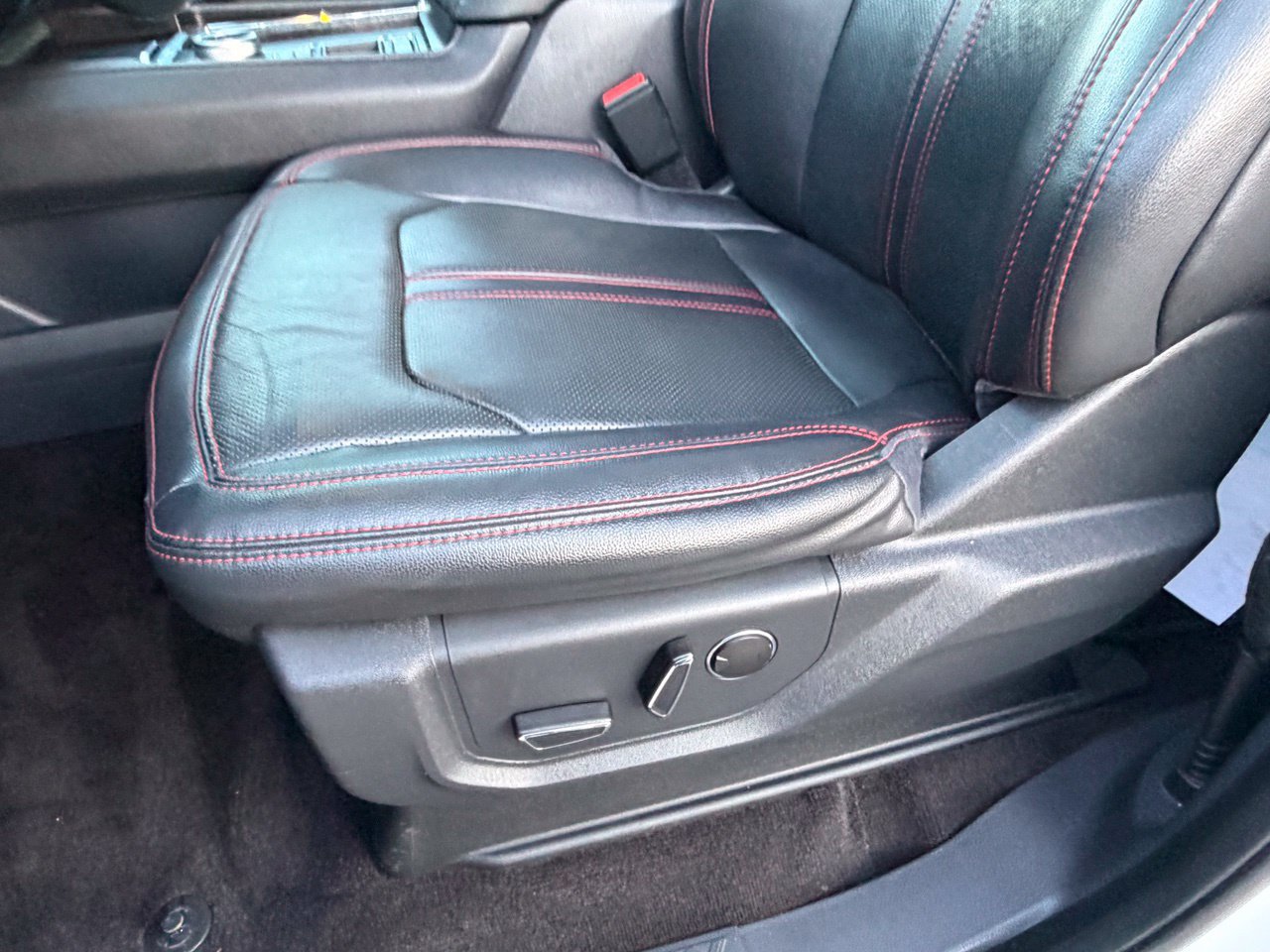 Used 2022 Ford Expedition Limited RWD image 35