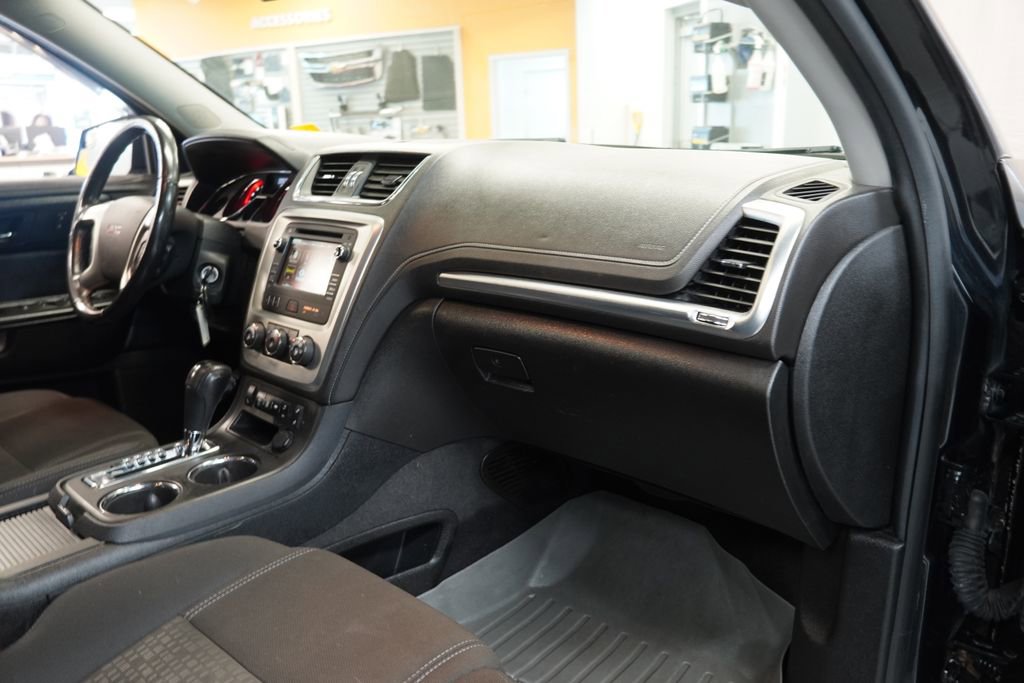 Used 2013 GMC Acadia SLE image 38