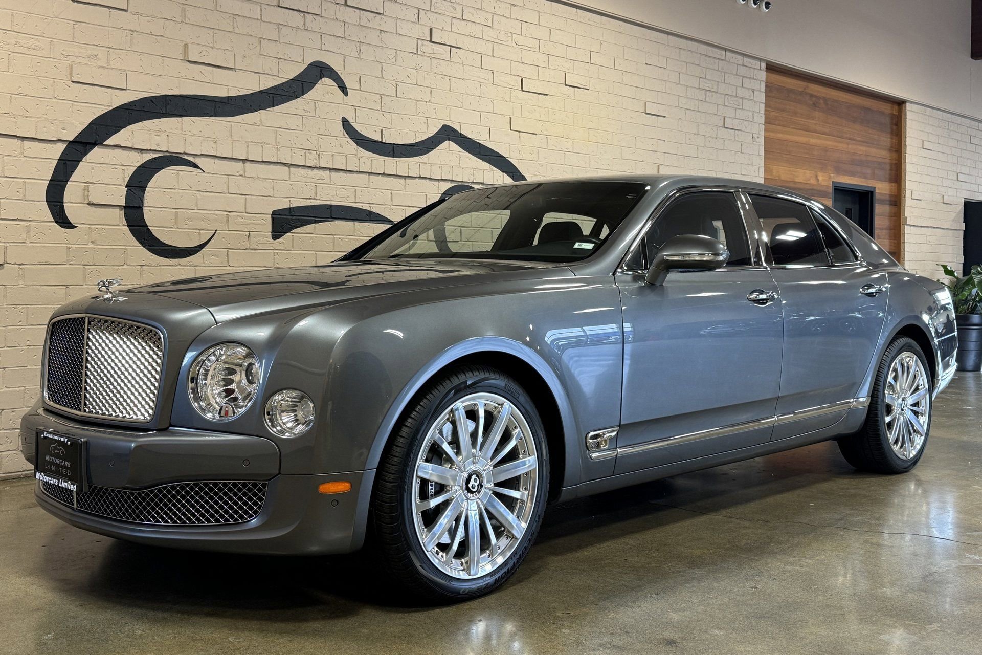 Used 2013 Bentley Mulsanne image 10