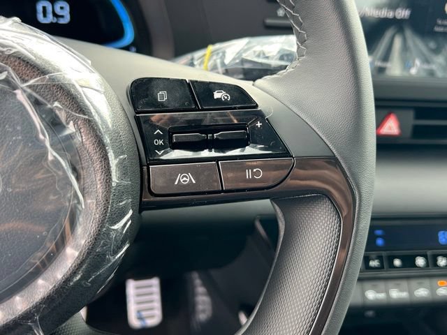 New 2026 Hyundai Elantra Sport FWD image 23