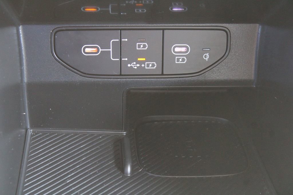 Certified 2025 Kia Sorento SX AWD/4WD image 44