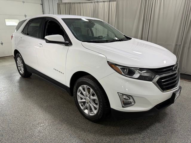 Used 2020 Chevrolet Equinox LT w/ Driver Convenience Package AWD/4WD image 3