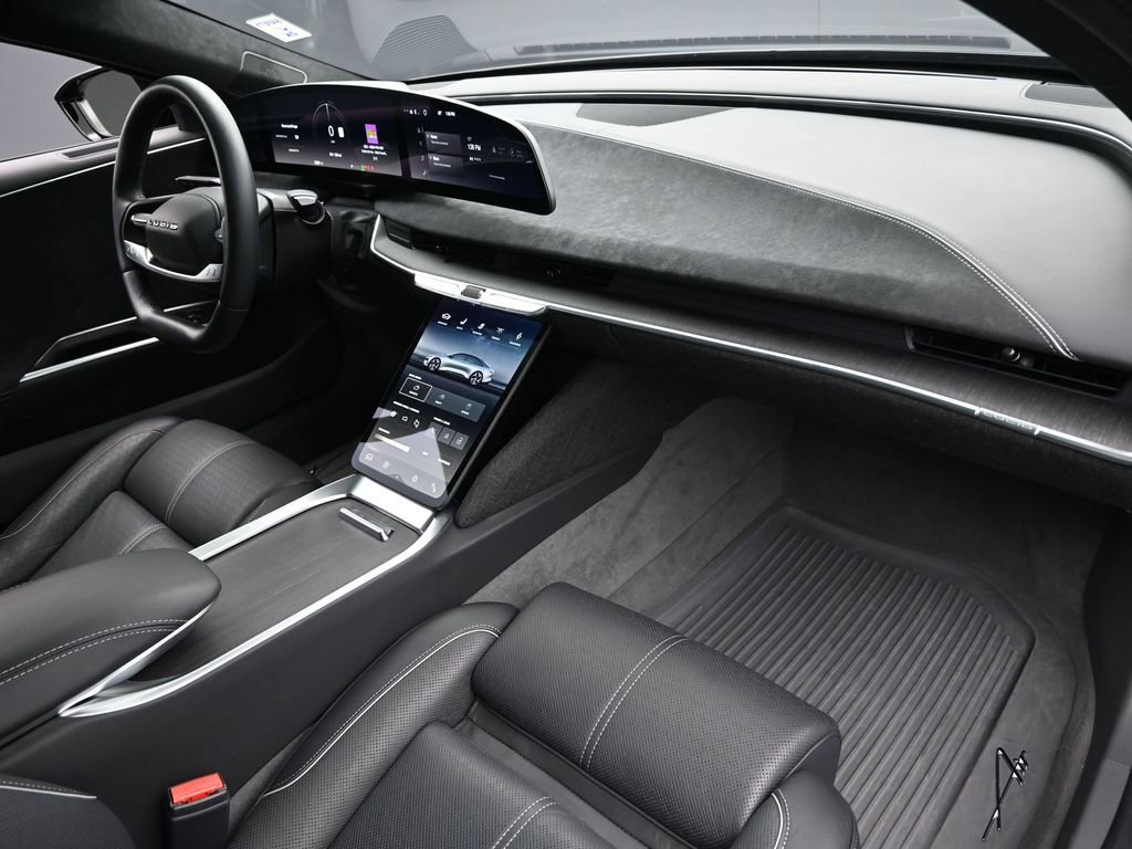 Used 2022 Lucid Air Grand Touring image 34
