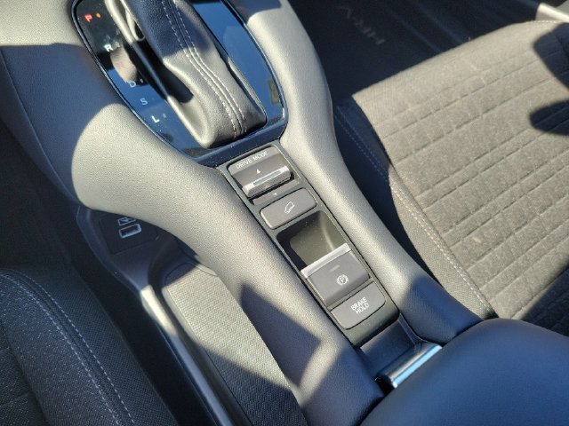Certified 2023 Honda HR-V LX image 23