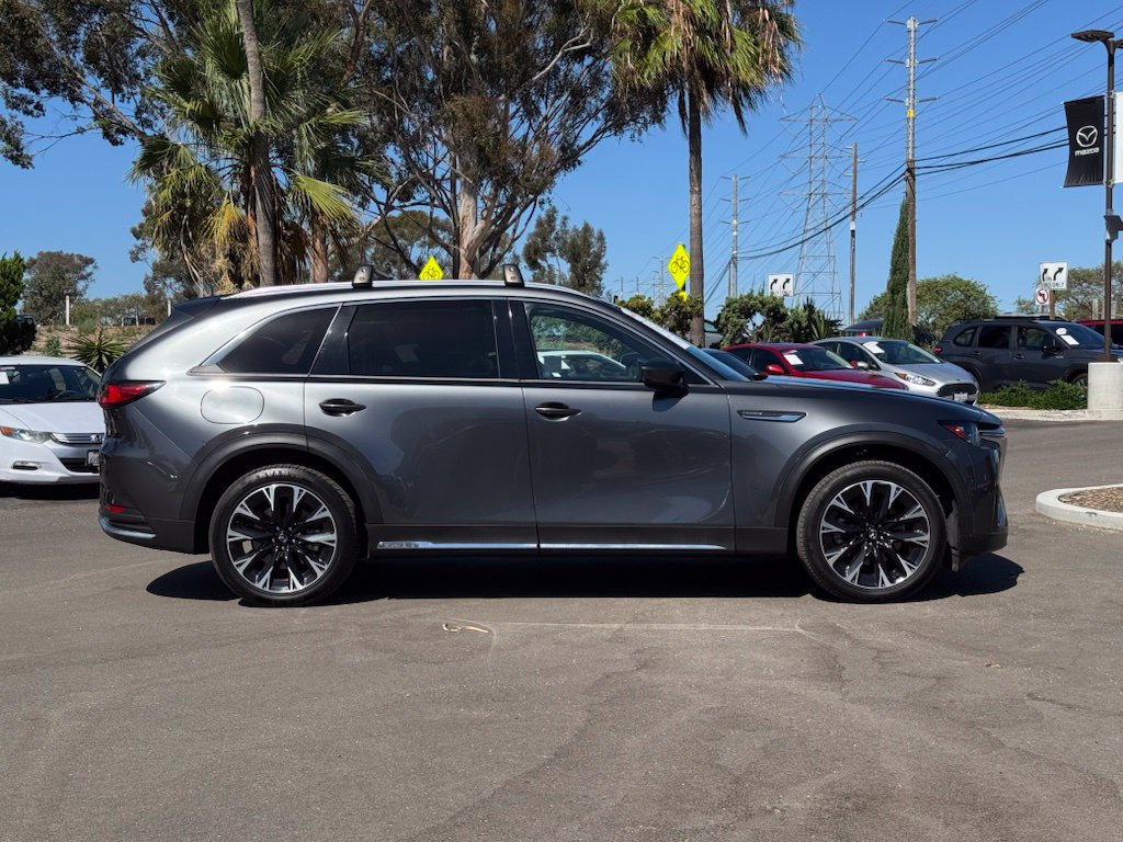 Certified 2024 MAZDA CX-90 Plug-In Hybrid w/ Premium Plus AWD/4WD image 30