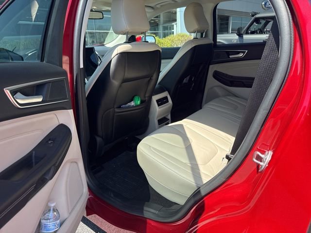 Used 2021 Ford Edge Titanium w/ Class II Trailer Tow Package image 18