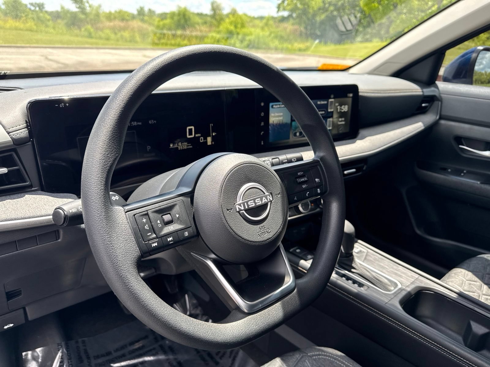 Certified 2025 Nissan Kicks SV AWD/4WD image 21