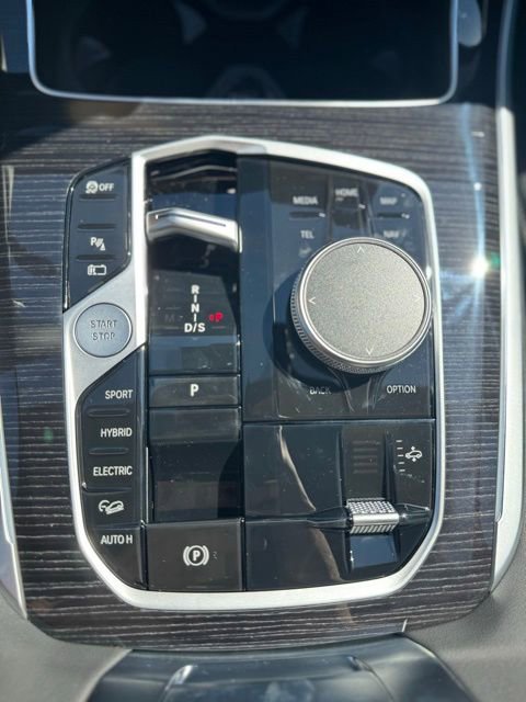 New 2026 BMW X5 xDrive50e w/ M Sport Package image 33