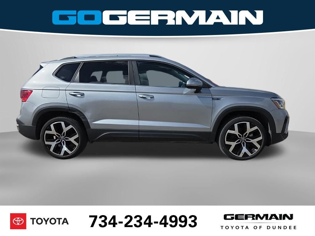 Used 2022 Volkswagen Taos SEL w/ Panoramic Sunroof Package AWD/4WD image 7