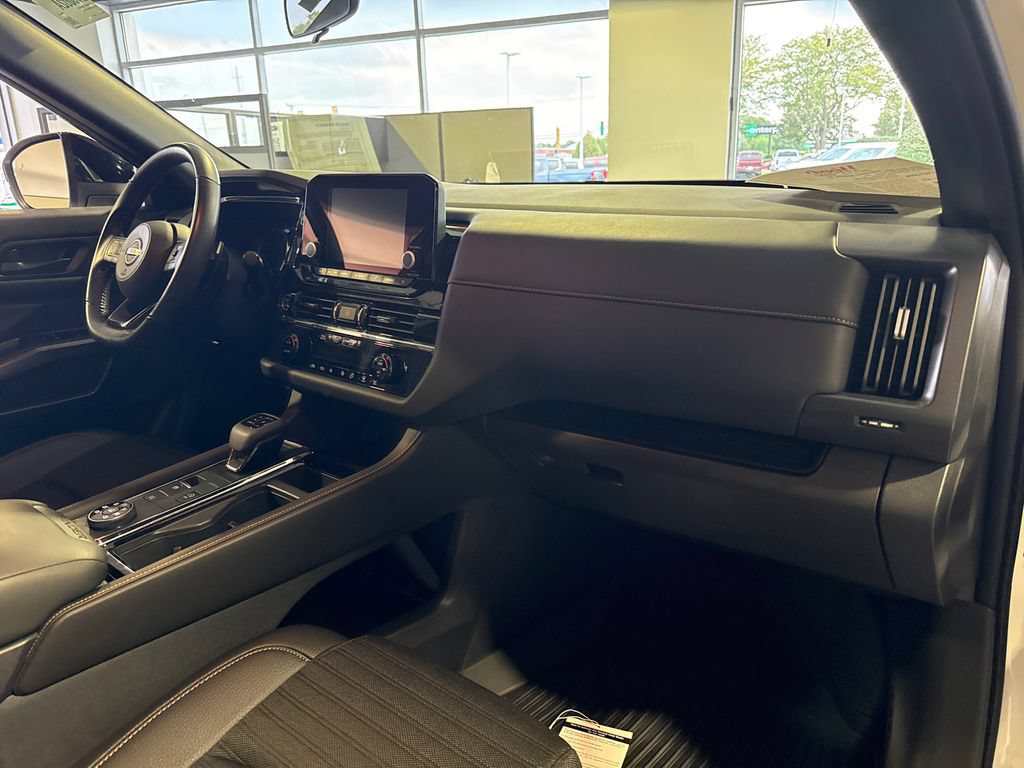 Used 2024 Nissan Pathfinder Rock Creek AWD/4WD image 35