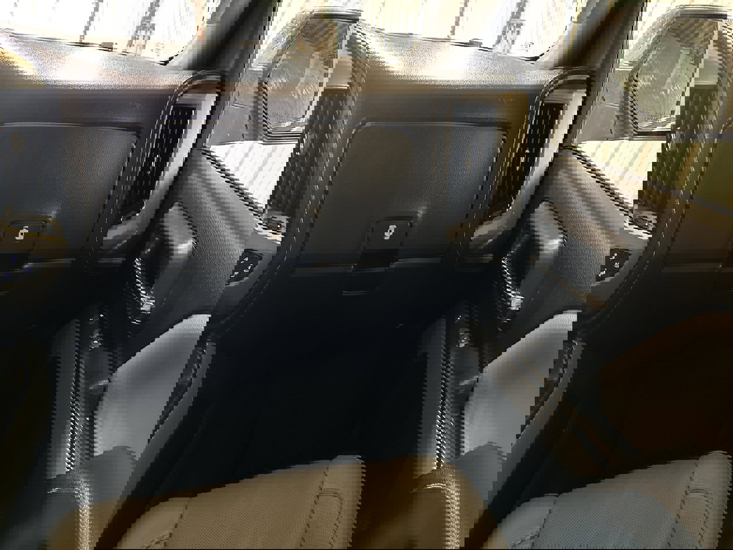 Used 2014 Chevrolet Silverado 1500 LTZ Z71 image 19