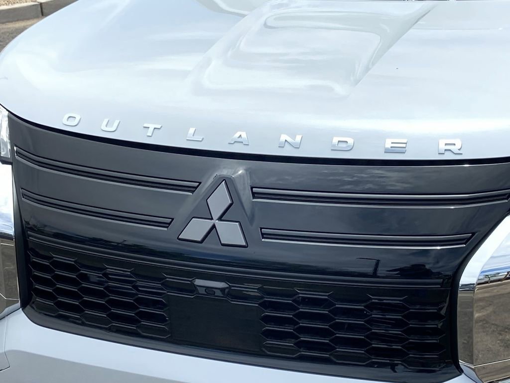 New 2026 Mitsubishi Outlander LE AWD/4WD image 27