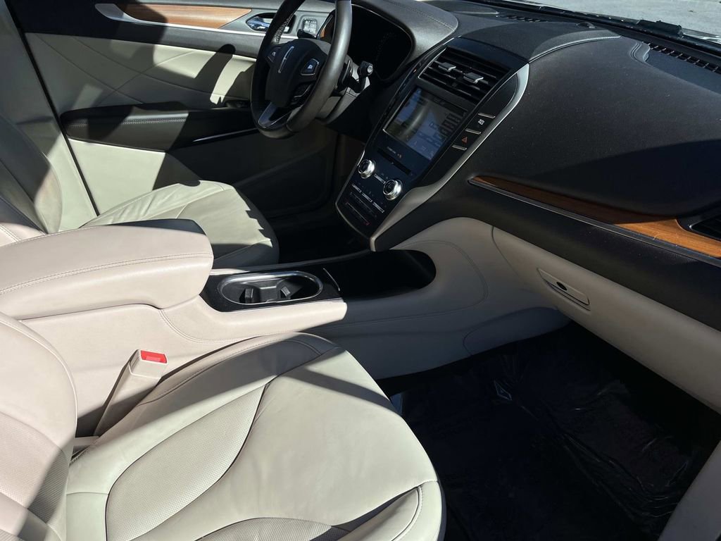 Used 2019 Lincoln MKC Select w/ Select Plus Package image 22