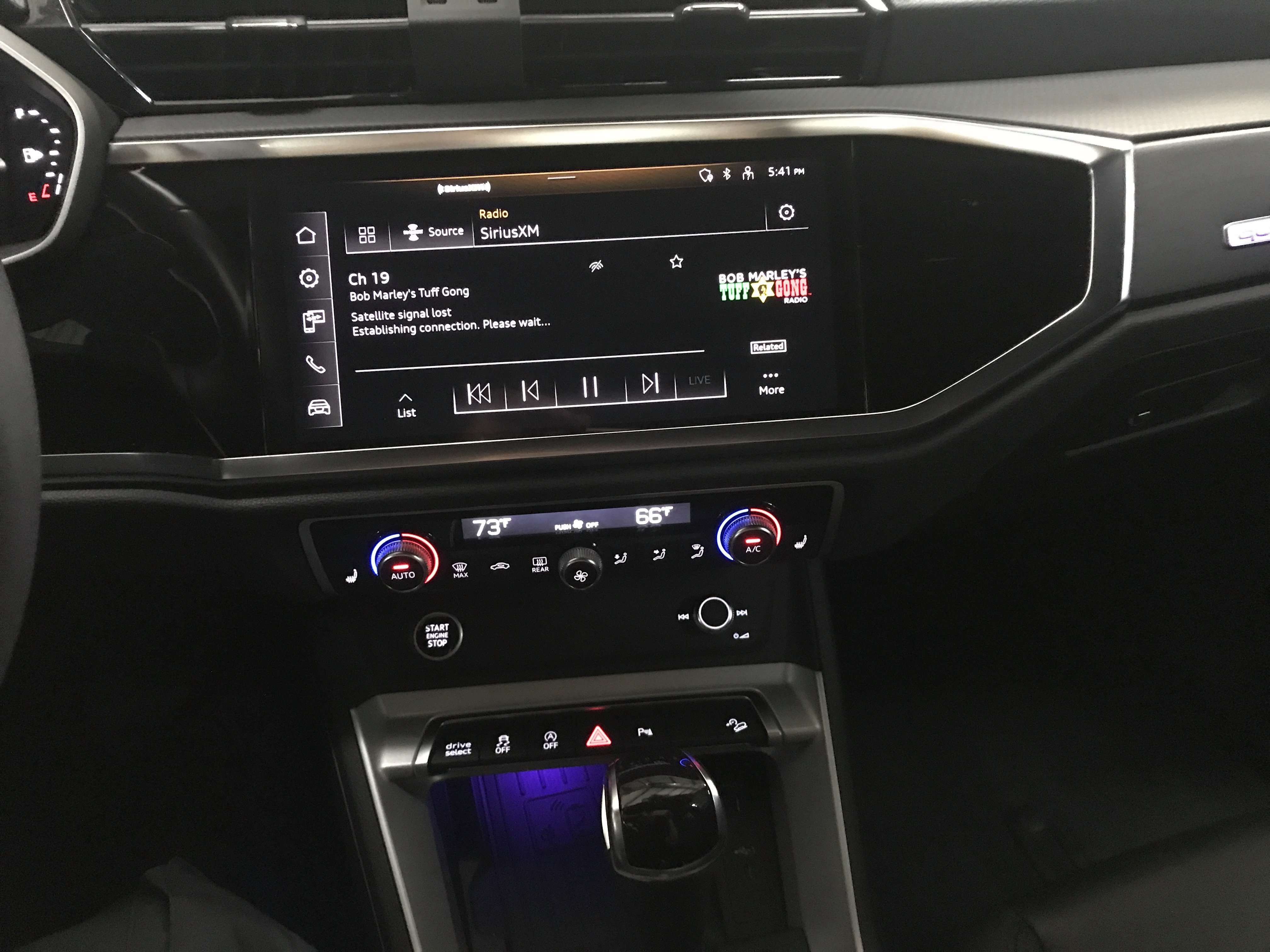 Used 2024 Audi Q3 2.0T Premium Plus image 17