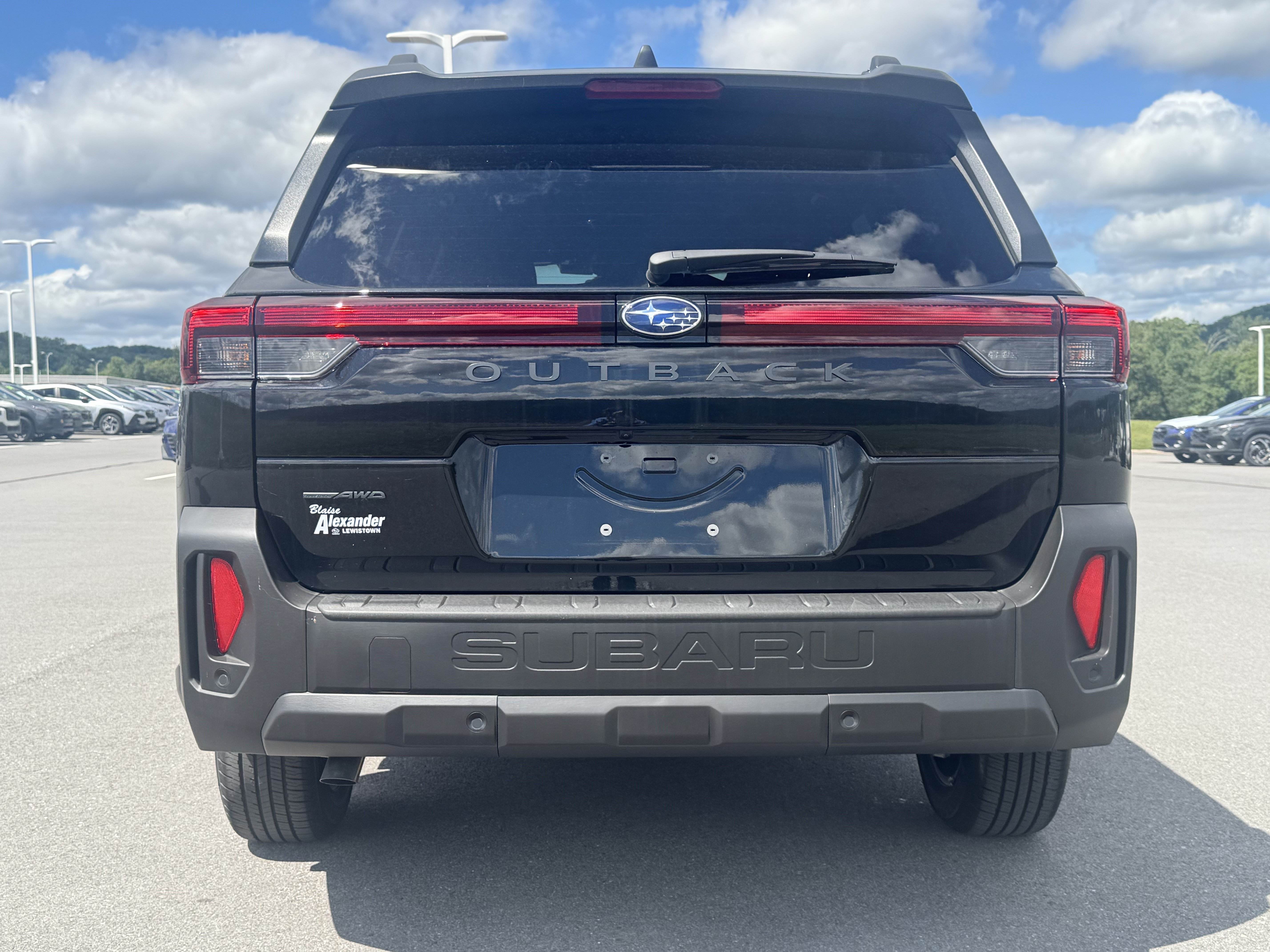 New 2026 Subaru Outback Limited AWD/4WD image 4
